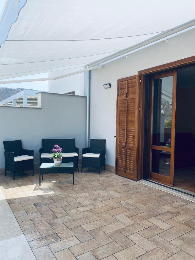 Nova Lux Villa Кустоначи Екстериор снимка